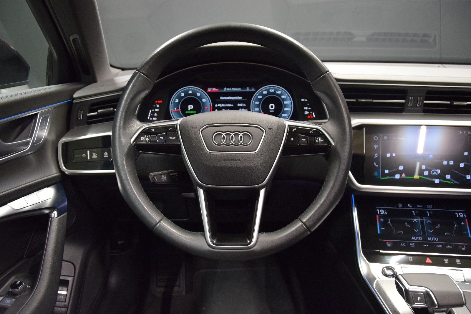 Fahrzeugabbildung Audi A6 Avant 45 TFSI quattro Kamera Pano ACC Leder