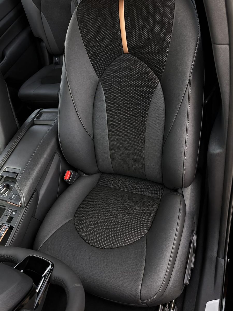 Fahrzeugabbildung Toyota GRAND Platinum Max T1: 68.000 EURO Stock !!!