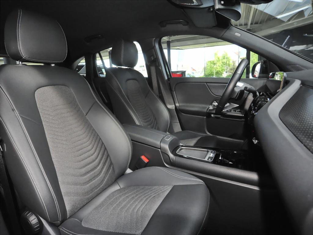 Mercedes-Benz GLA ADV AHK LED SPUR SHZ DCT KAMERA NAVI, миниатюра 12