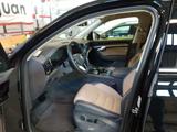 Volkswagen Touareg 3.0 TDI 210 kW 4M Elegance StHz*AHK*KAM - Volkswagen Touareg: Geländewagen