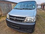 Toyota Hiace D-4D 2.5l Diesel, 8-Sitzer, Klima - Toyota Hiace: Van