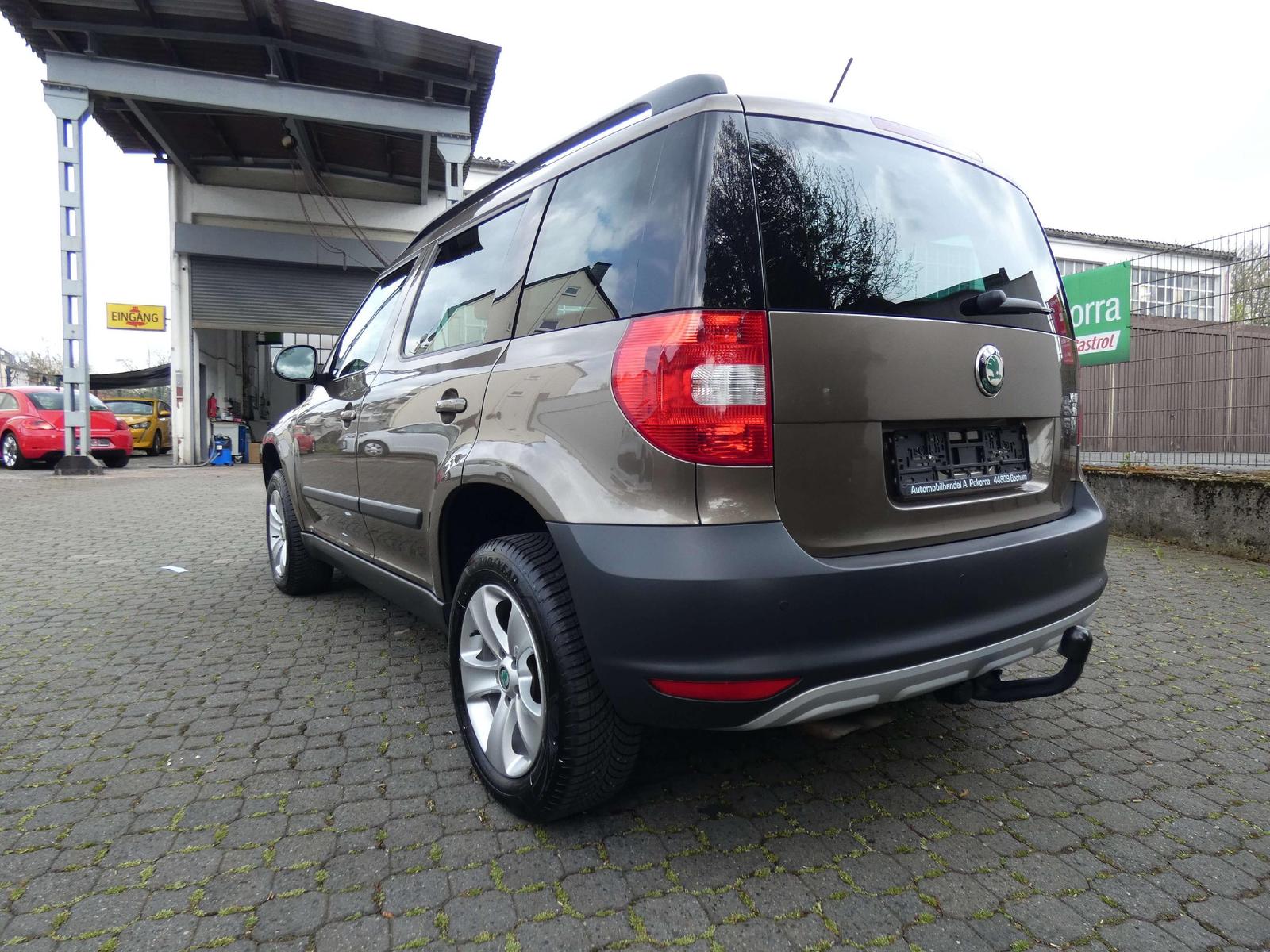 Skoda Yeti 1.4 TSI 122 ch – Elegance Plus – 1re main – Toit panoramique – Xénon – Park Assist – 140 500 km