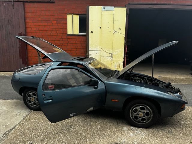 Porsche Restaurationsobjekt Porsche 928 - BJ 1978