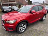 Volvo XC40 2.0 Momentum 2WD TOP/AUTOMATIK/NAVI/ALU/T4 - Volvo XC40 Gebrauchtwagen in Düsseldorf
