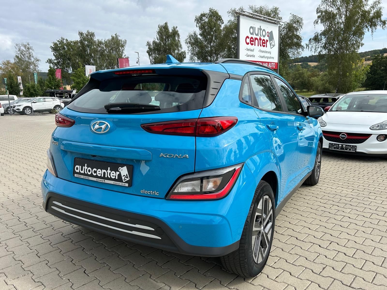 Fahrzeugabbildung Hyundai Kona Select°64 kWh°Kamera°1.Hand°