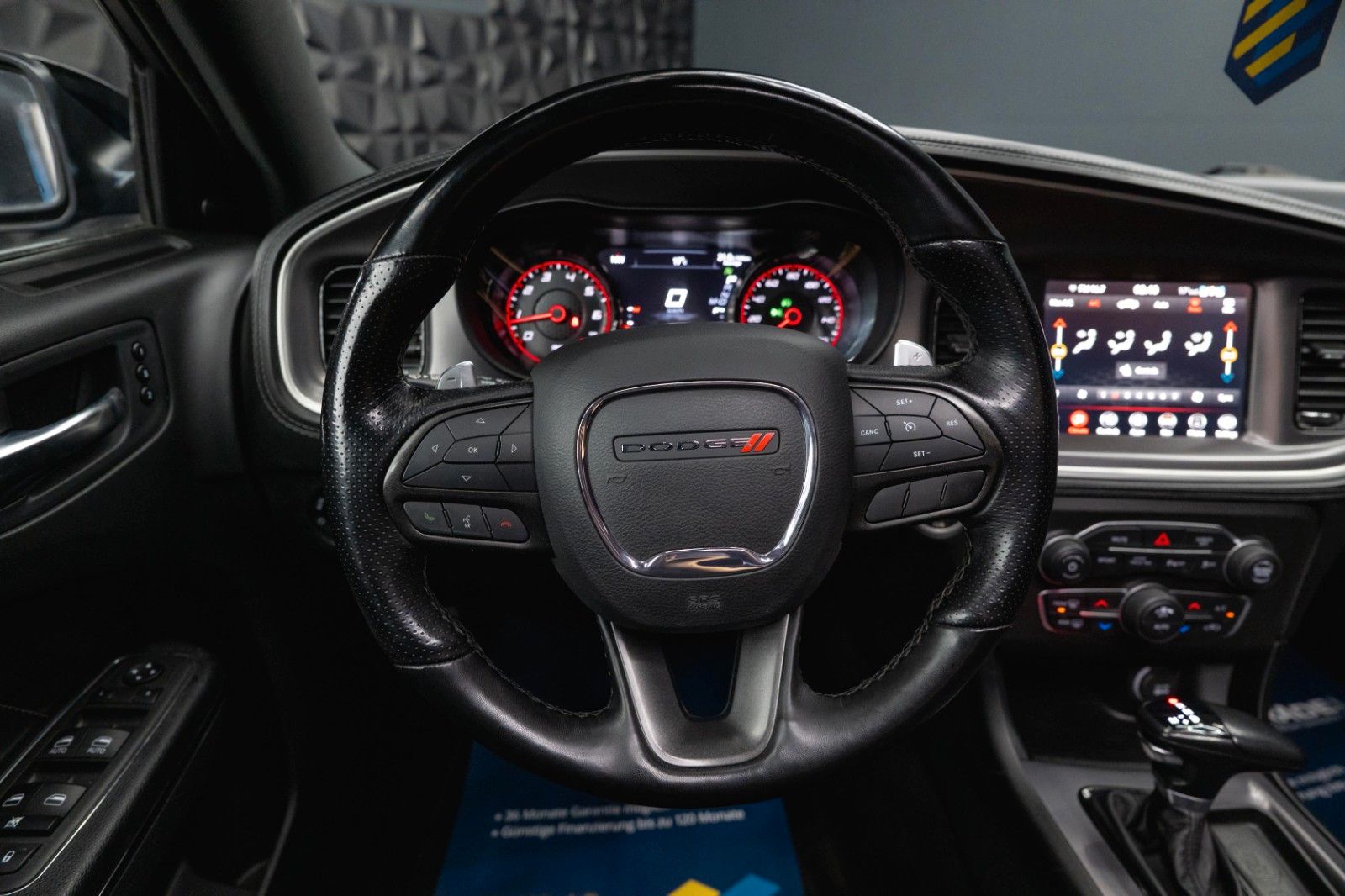 Fahrzeugabbildung Dodge Charger 5.7 V8 HEMI R/T Night-Paket Performance