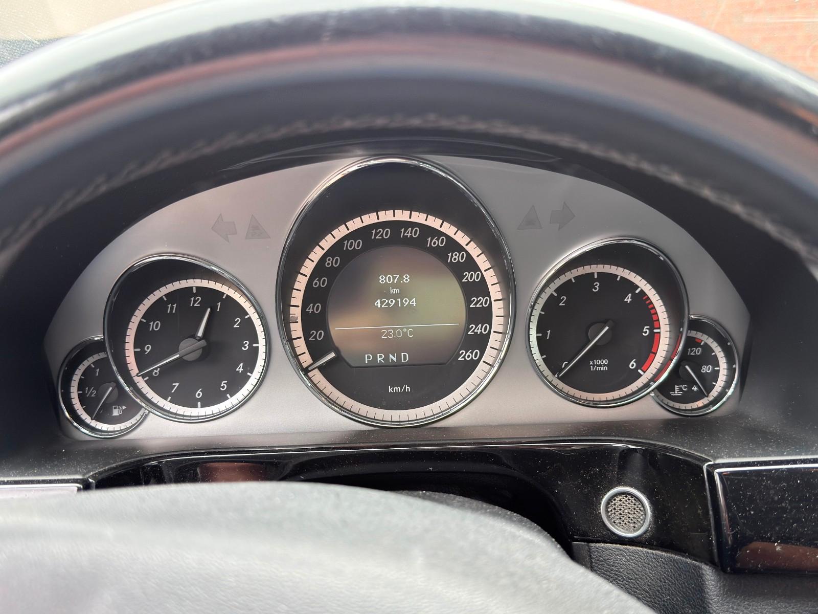 Mercedes-Benz E 220 CDI T BlueEFFICIENCY AVANTGARDE Tüv Neu
