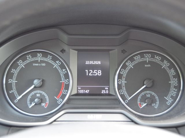 Octavia 1.6 TDI Clever AHK/LED/17-ZOLL/NAVI/BUSI