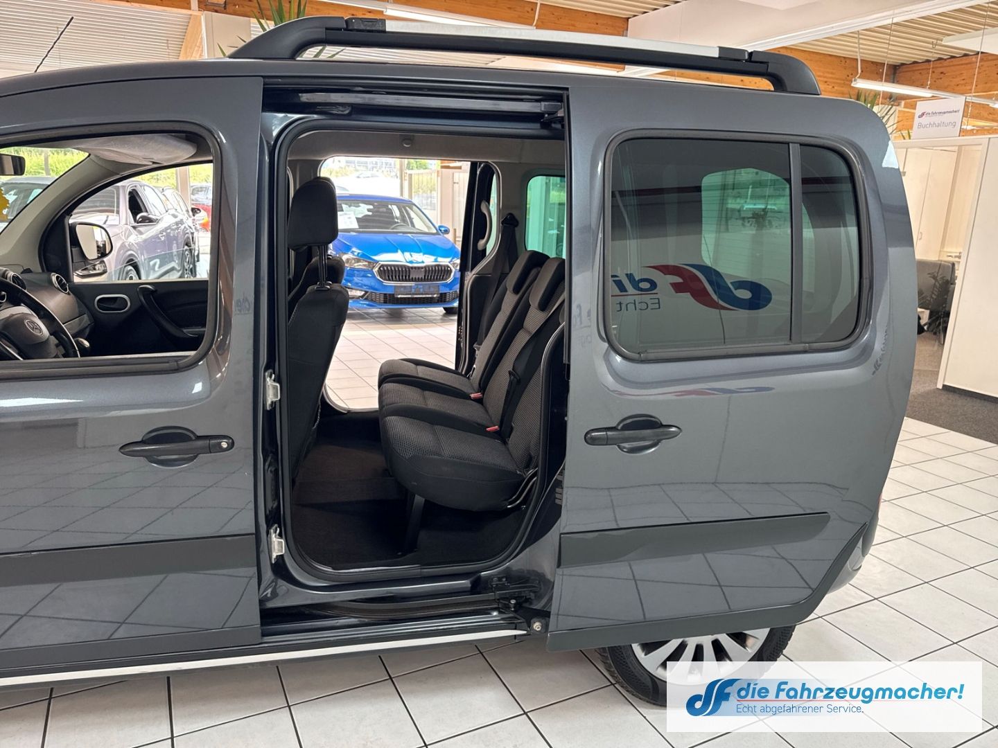 Fahrzeugabbildung Mercedes-Benz Citan 111 CDI lang Tourer Edition Klimaautom SH