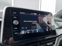 Volkswagen T-Roc 2.0 TDI DSG R-Line 2.HD NAV KAM AHK 2J GAR bei Autohaus Landmann & Maier OHG