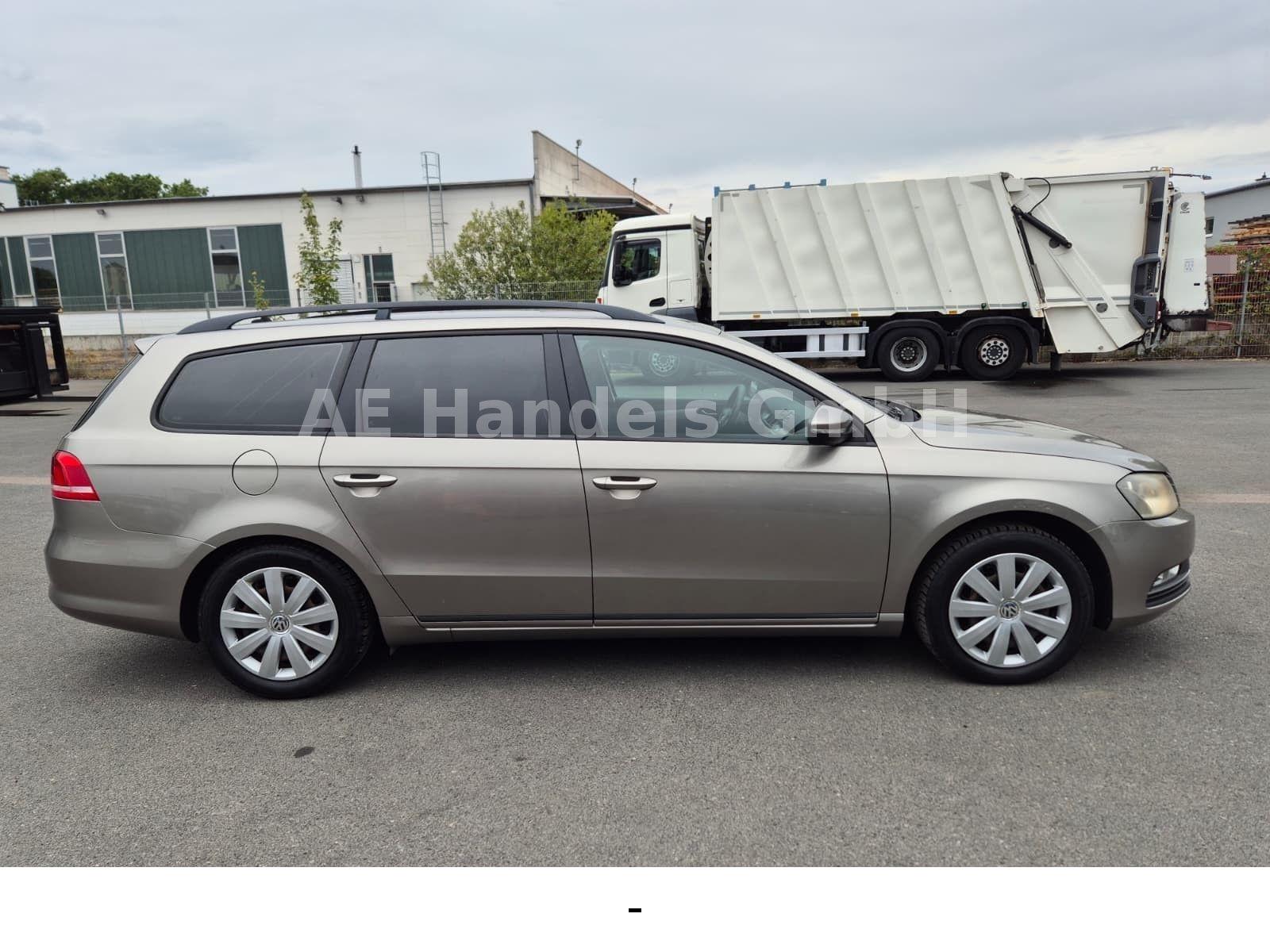 Volkswagen Passat 2012 — photo 7