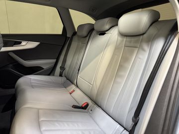 Audi A4 - 10