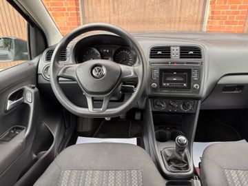 Volkswagen Polo - 2