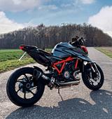 KTM SuperDuke 3.0 1290 R + Extras