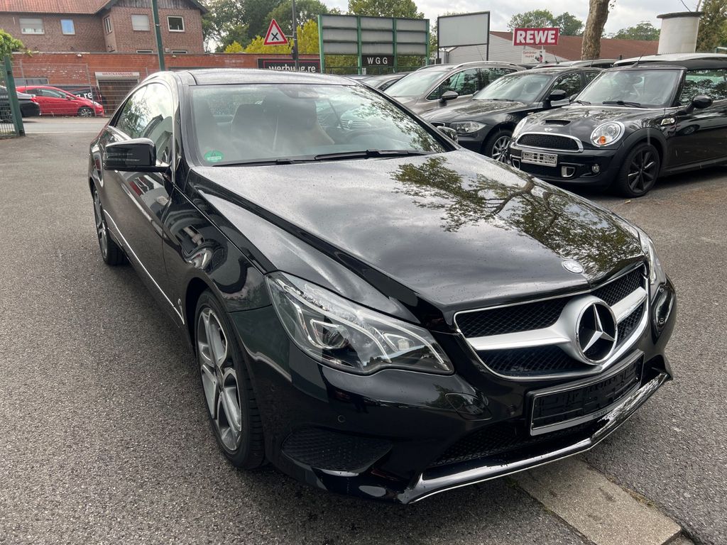 Image of Mercedes-Benz E 200
