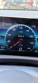 Mercedes-Benz A 180 AMG Line, Panoramadach, 19 AMG - Mercedes-Benz A 180 in Duisburg