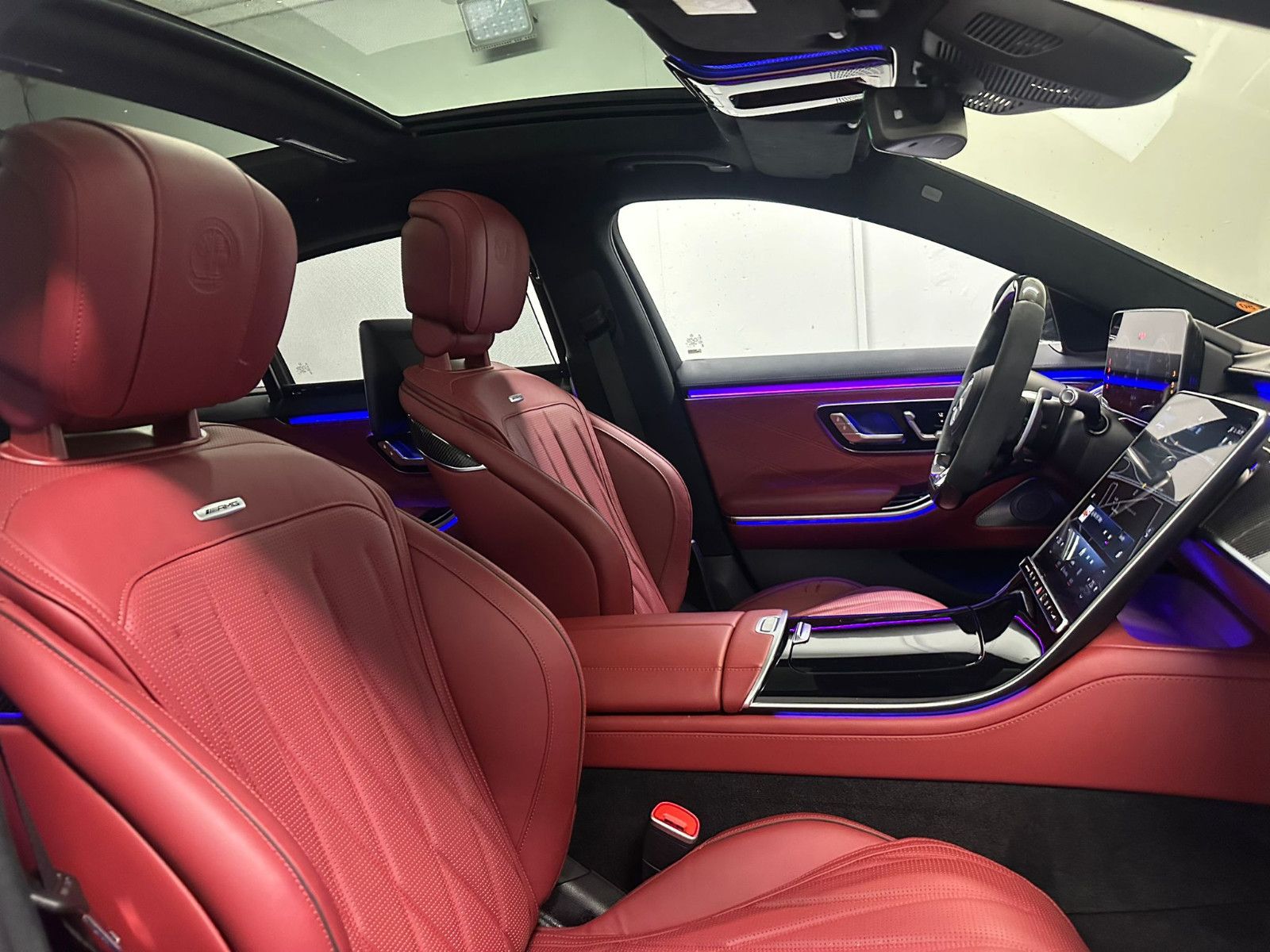 Fahrzeugabbildung Mercedes-Benz S 63 E Performance *EXKLUSIV*TV*PANO*FOND ENTER