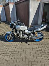 Yamaha XJR1300  rp02 - YAMAHA 2000 R1