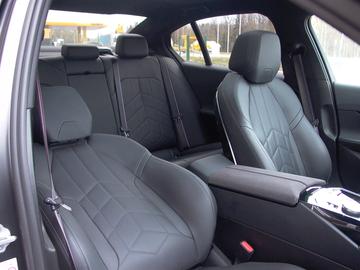 صورة مصغرة 17 لـ 2023 BMW I5