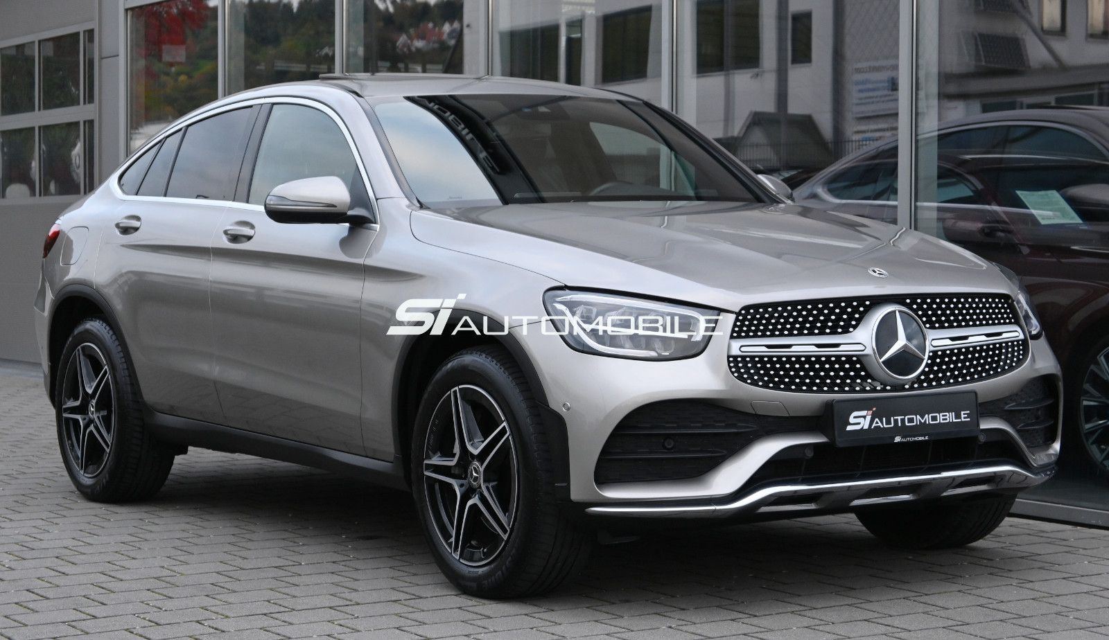 Fahrzeugabbildung Mercedes-Benz GLC 300 d 4MAT. Coupé AMG LINE °MEMORY°SITZKLIMA