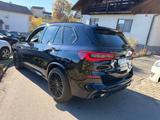 BMW X5 M50d LED SKY PANO AHK M PAKET HARMANN - BMW X5 M50 aus 2019