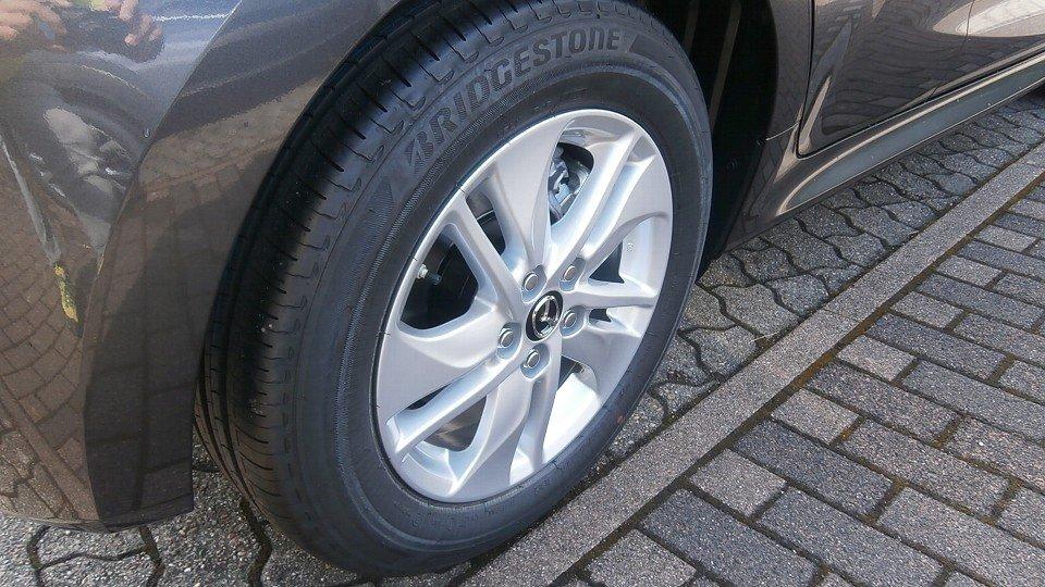 Mazda 2 Hybrid 5HB 1.5L VVT-i 116 PS e-CVT FWD CENTRE-