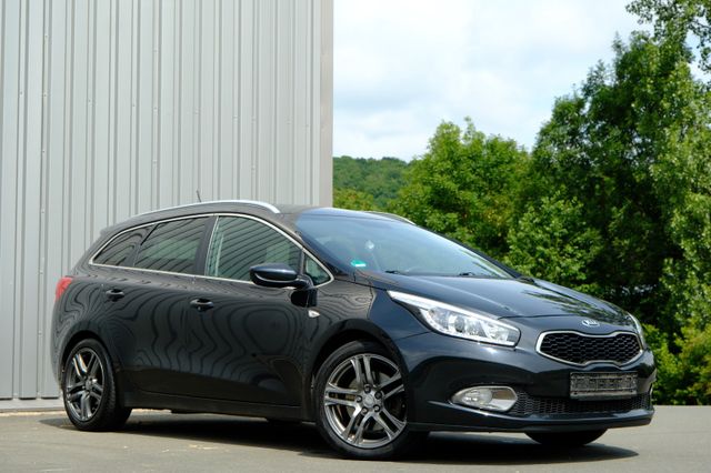 Kia Ceed Sportswagon 1,6CRDI Dream Team/Navi/R.Kam.