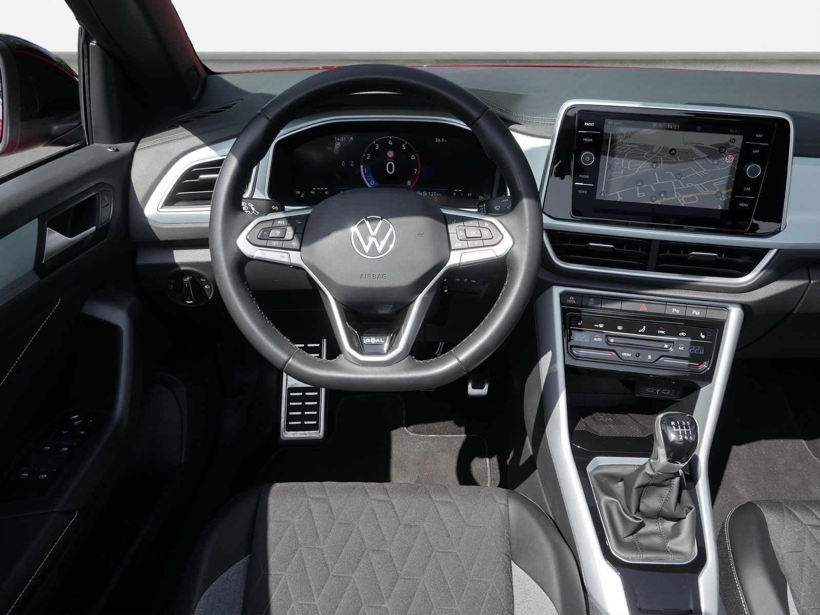 Volkswagen T-Roc - Bild 8