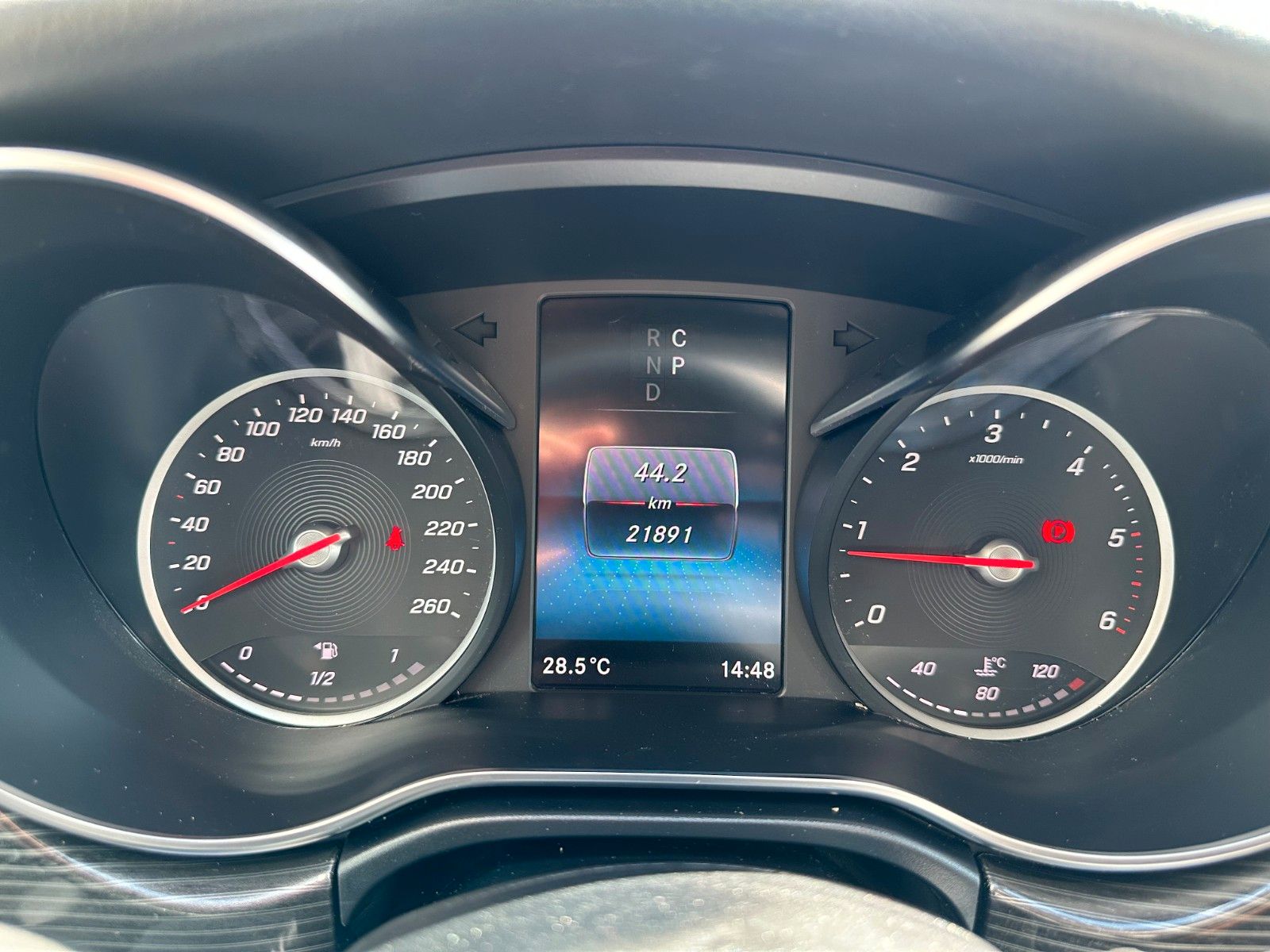 Fahrzeugabbildung Mercedes-Benz V 250 EDITION 4MATIC Kompakt Liege-Paket AHK2,5t