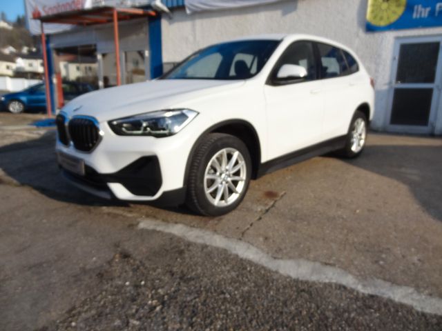 BMW X1 4x4 18d Advantage/1.Hand/LED/Navi/AHK/