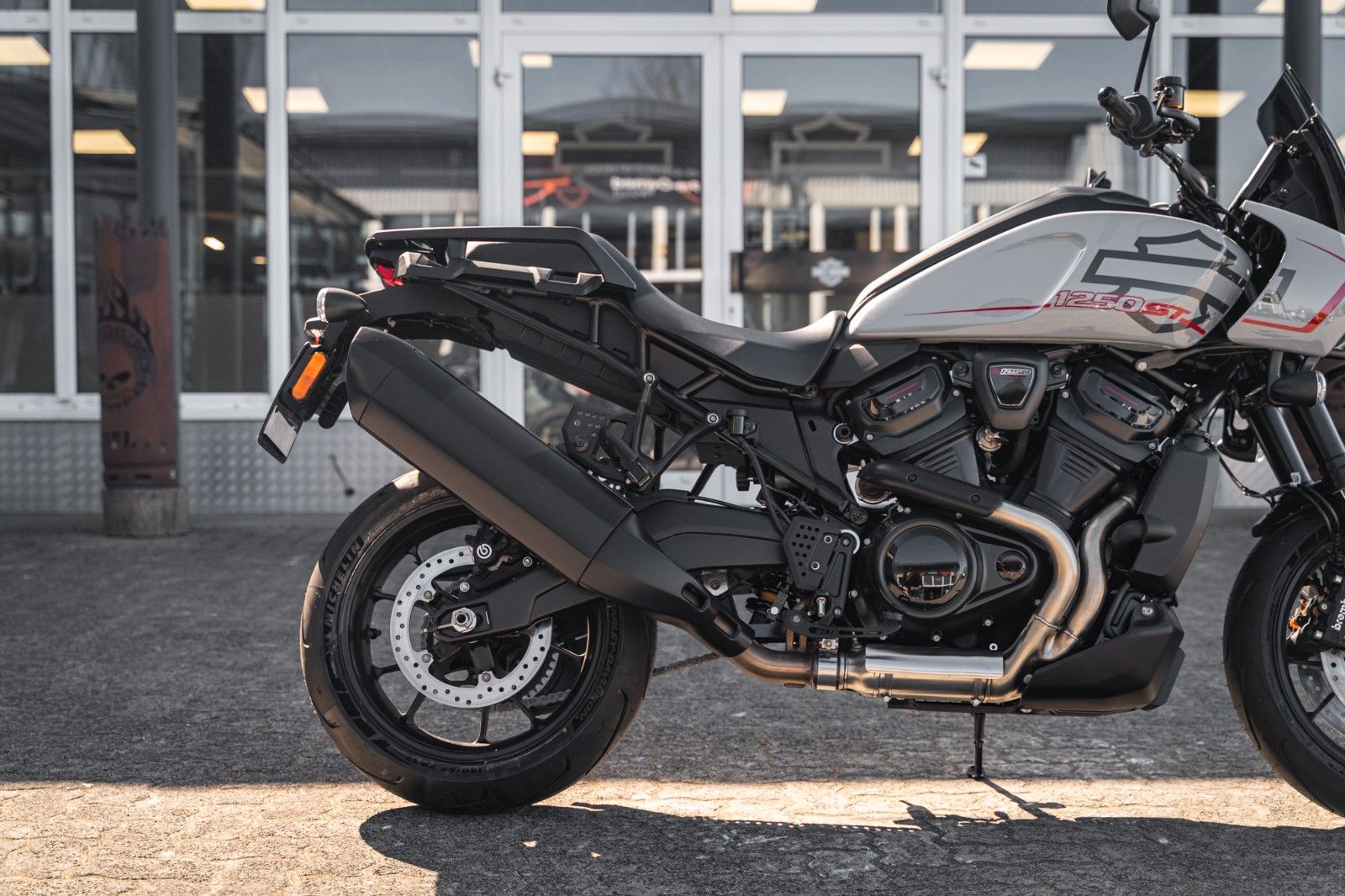 Fahrzeugabbildung Harley-Davidson PAN AMERICA ST RA1250ST MY25