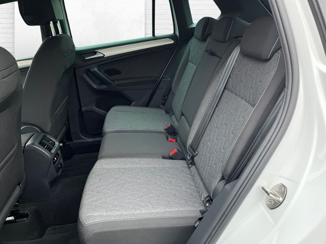 Fahrzeugabbildung Volkswagen Tiguan Move 1.5 TSI DSG KLIMA LED NAVI ALU