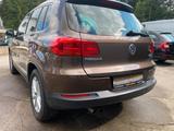 Volkswagen Tiguan Sport & Style 4Motion - VW Tiguan mit Schiebedach
