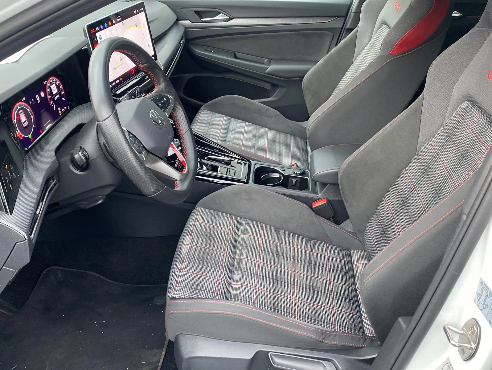 Volkswagen Golf 2.0 TSI DSG GTI Black Style*Navi*Facelift*, миниатюра 10