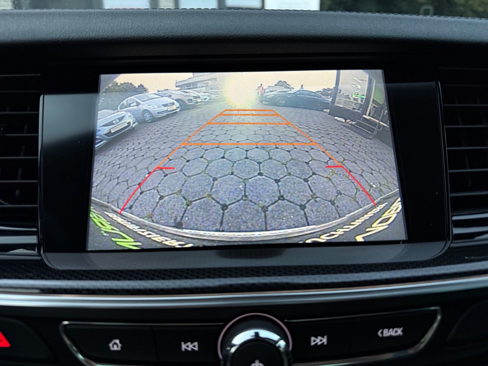 Fahrzeugabbildung Opel Insignia B Grand Sport Dynamic/LED/R-Kamera/Temp