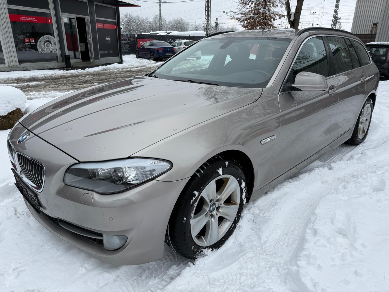 BMW 520d Touring Navigation/Bixenon/Tempomat/PDC