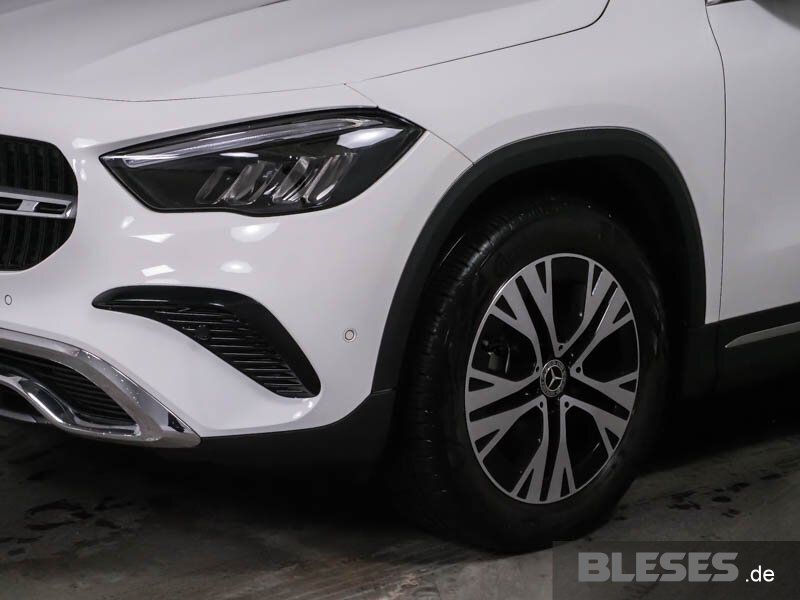 MERCEDES-BENZ GLA 180 – Bild 3