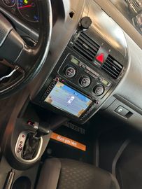 Volkswagen Touran  *7Sitzer*Navi*DSG*Sitzh*BiXenon*