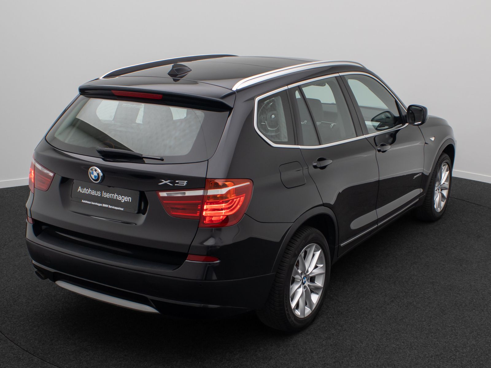 Fahrzeugabbildung BMW X3 xD20d xLine Kamera HiFi Panorama NaviPr Leder