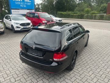 Volkswagen Golf - 6