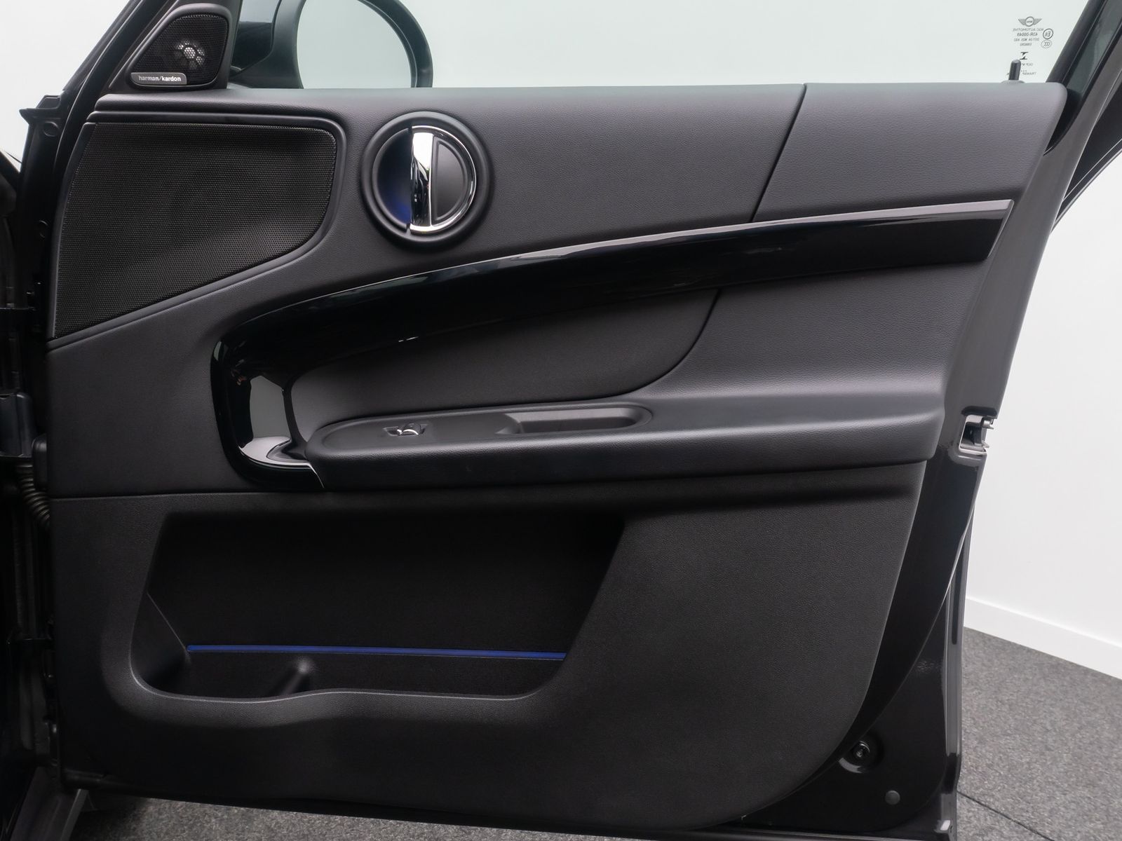 Fahrzeugabbildung MINI John Cooper Works Countryman ALL4 HUD Kamera H/K