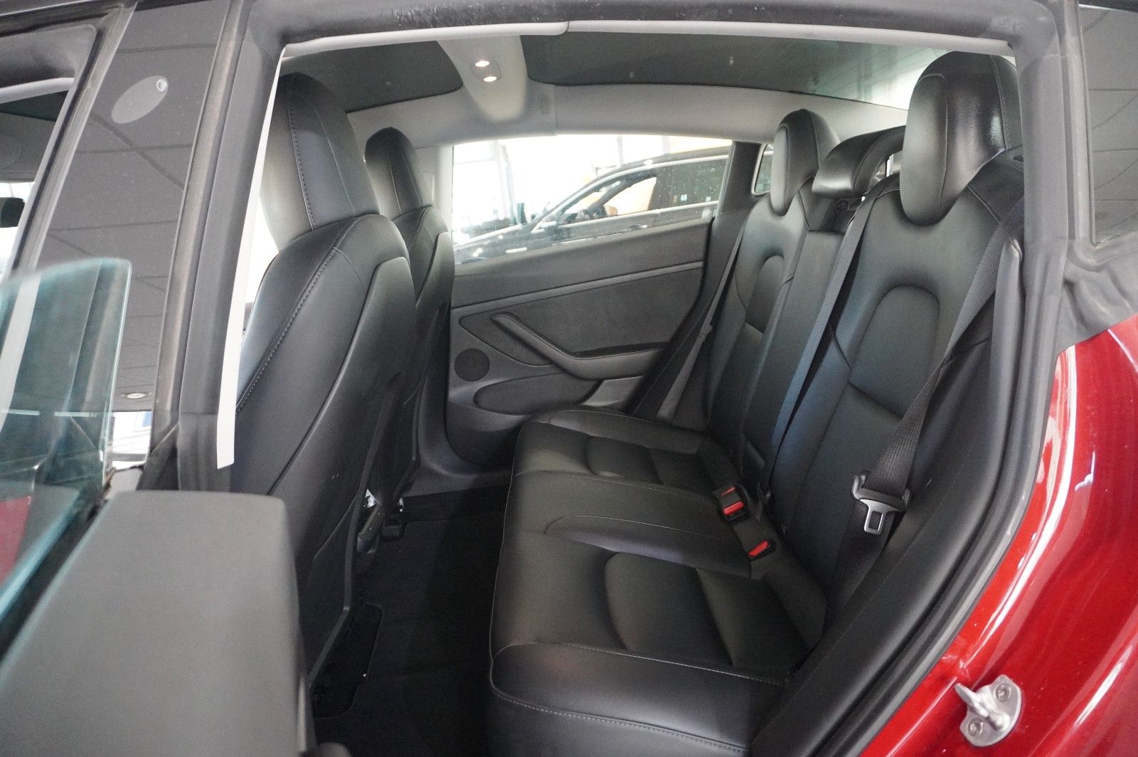 Fahrzeugabbildung Tesla Model 3 PERFORMANCE DUAL-MOTOR NAVI/LED/SH/AMD