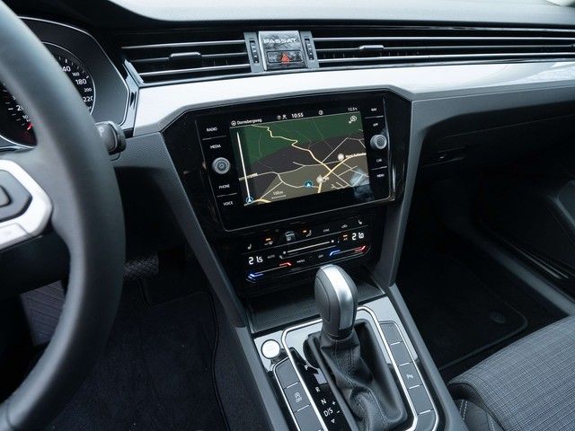 Passat Variant Business TSI DSG NAV Kamera Trave