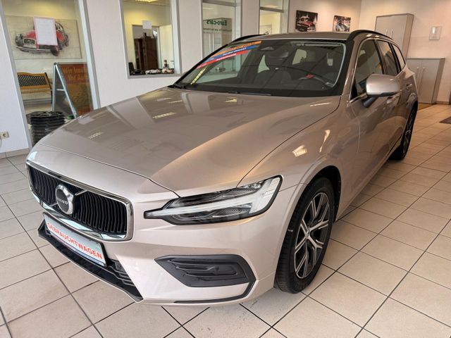Volvo V60 Kombi Core/ 1.HAND/SCHECKHEFT/8.FACH BEREIFT