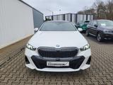 BMW 520 i M-Sport PRO Sommer19'' PANO AHK ICONIC AdL - BMW 520 in Frankfurt (Main)