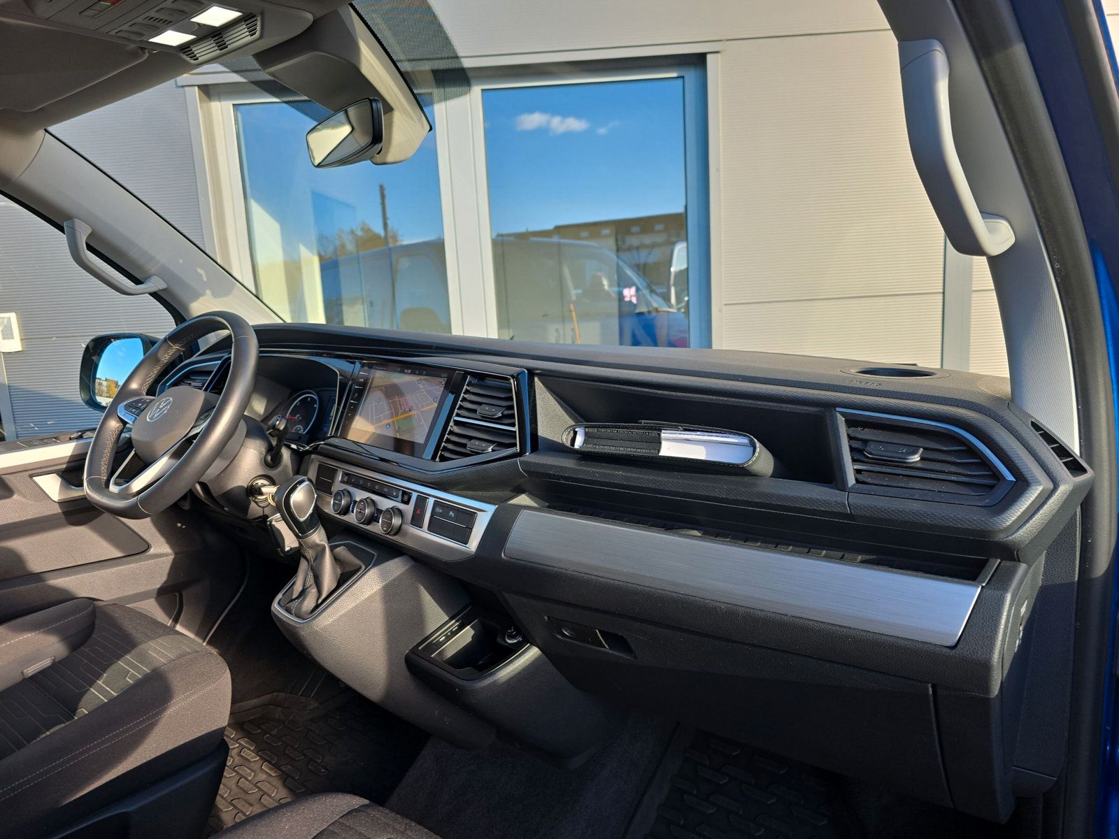 Volkswagen T6 Multivan 2.0 TDI DSG Edition LED ACC STANDHZG foto 13