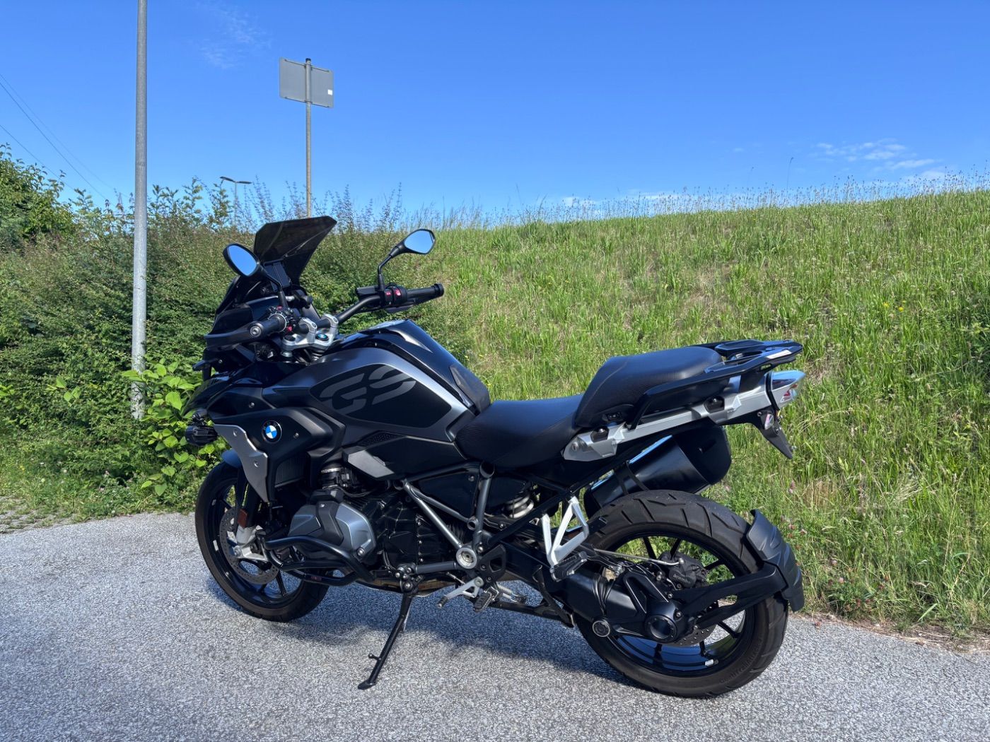 Fahrzeugabbildung BMW R 1250 GS Triple Black 4 Pakete, sehr gepflegt,