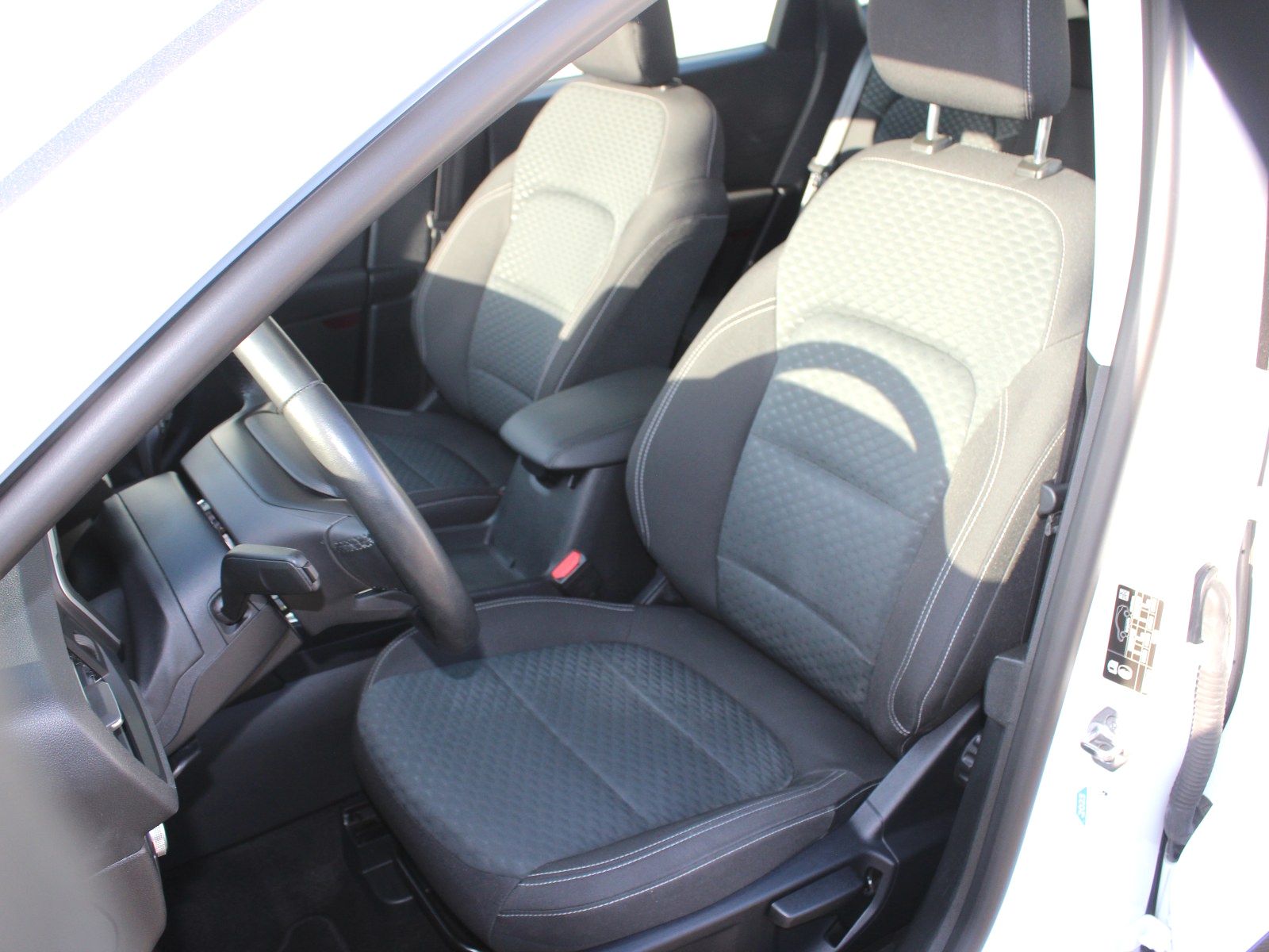 Fahrzeugabbildung Ford Kuga Plug-In Hybrid Cool & Connect