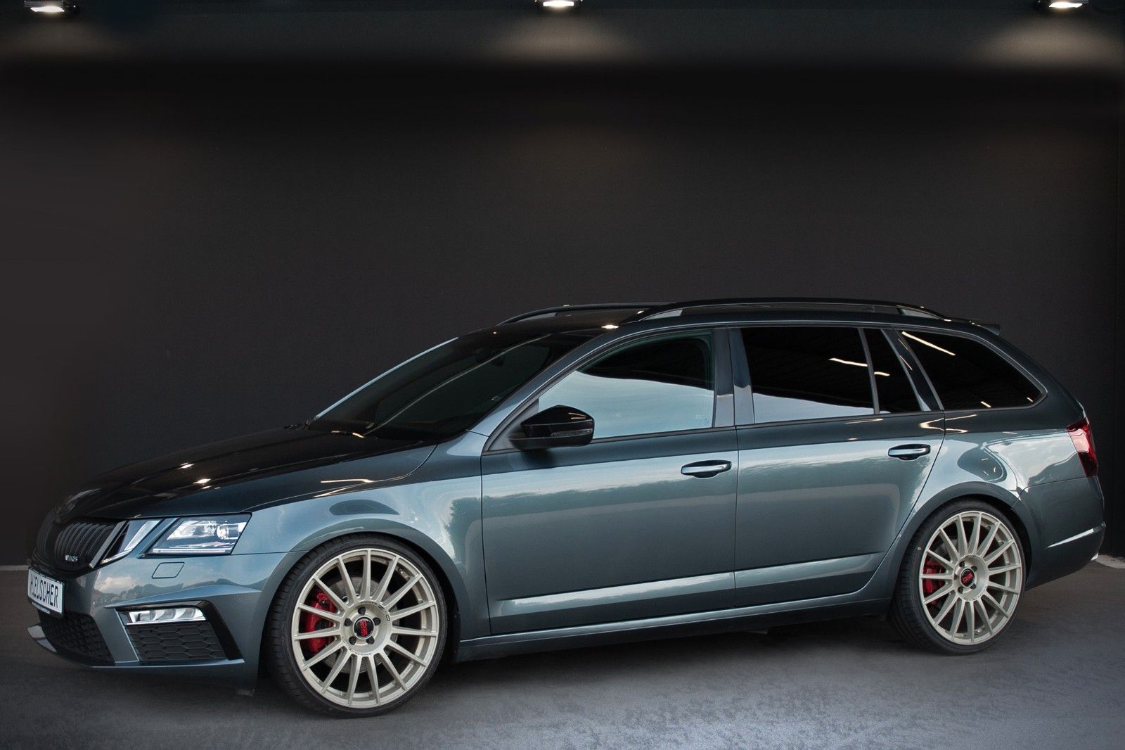 Skoda Octavia 2.0 TSI RS Combi*DSG*LED*NAVI*H&R*20"* foto 2