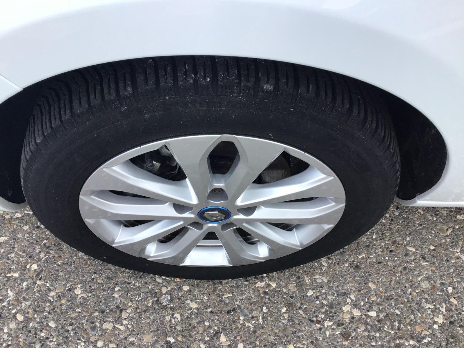 Fahrzeugabbildung Renault ZOE EXPERIENCE inkl. BATTERIE/NAVI/